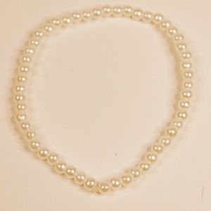 4” Beaded Bracelet Made with Acrylic Pearl Beads
